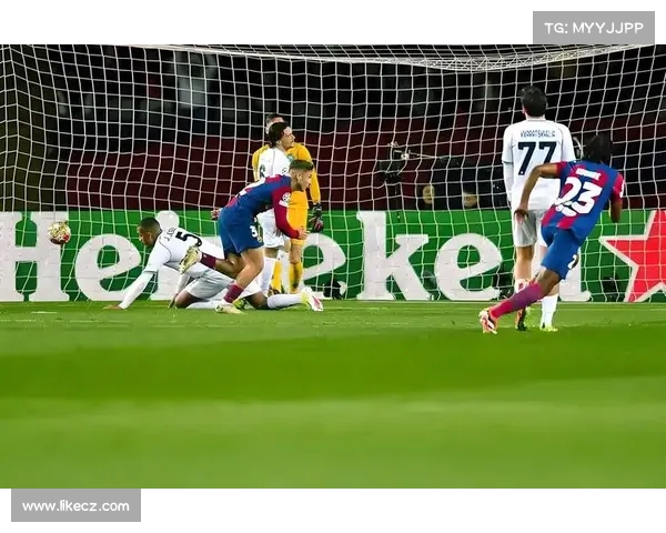 西甲阵型演变与战术革新解析：从传统4-4-2到现代灵活布局